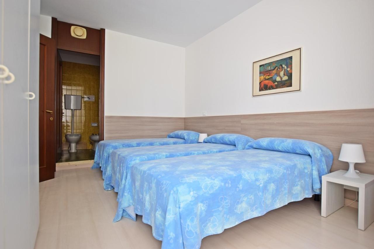 Condominio Luna 1 Lignano Sabbiadoro Buitenkant foto